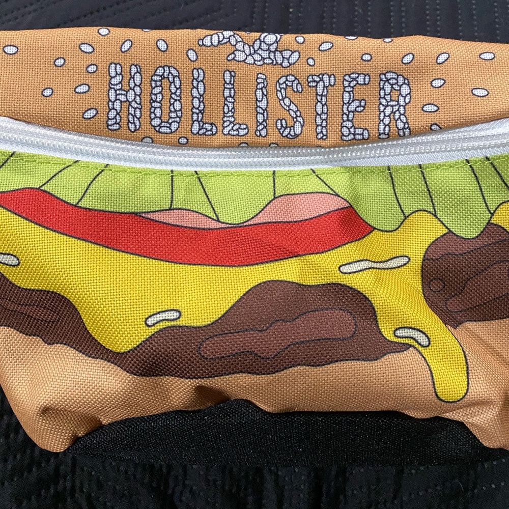 NWOT Hollister Hamburger Fanny Pack - Picture 3 of 5